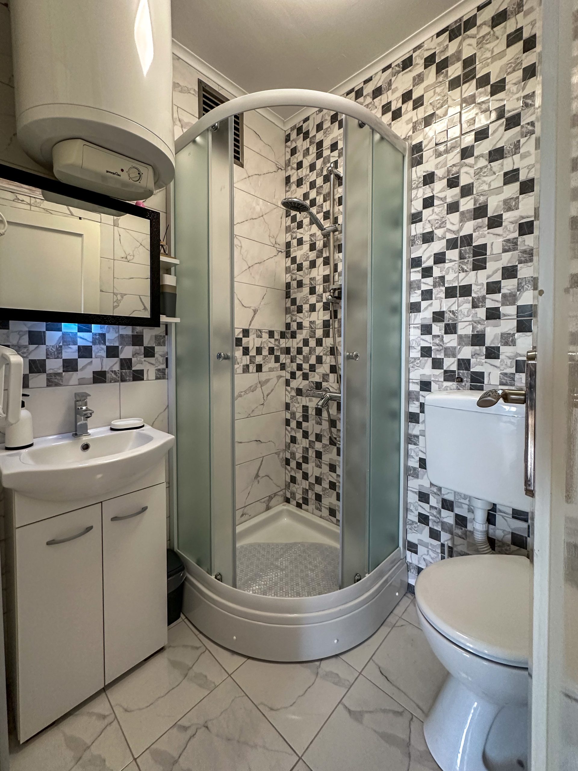 Apartman Lola